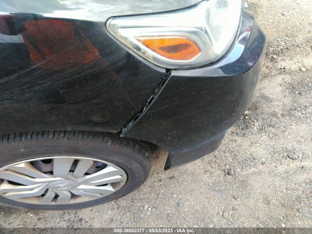Honda FIT LX 2017 3HGGK5H51HM708175 Image 6
