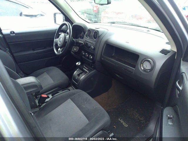 1C4NJPFAXGD664370 Jeep Patriot Latitude