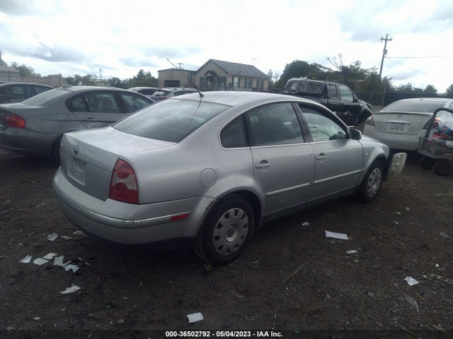 2003 VOLKSWAGEN PASSAT GL VIN: WVWMD63BX3P436596