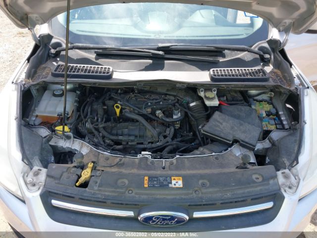 1FMCU0GX3EUA21666 Ford ESCAPE SE