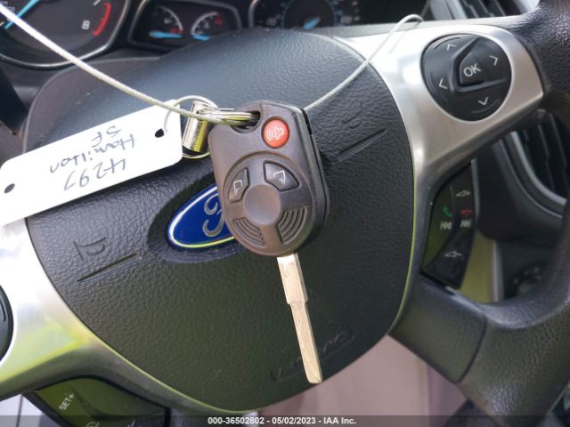 1FMCU0GX3EUA21666 Ford ESCAPE SE