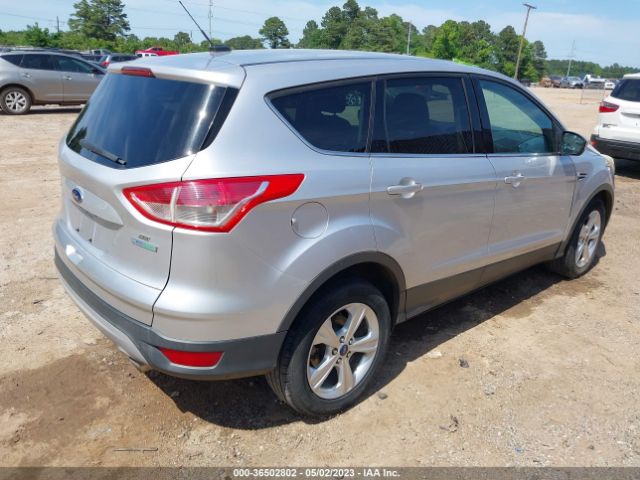 1FMCU0GX3EUA21666 Ford ESCAPE SE