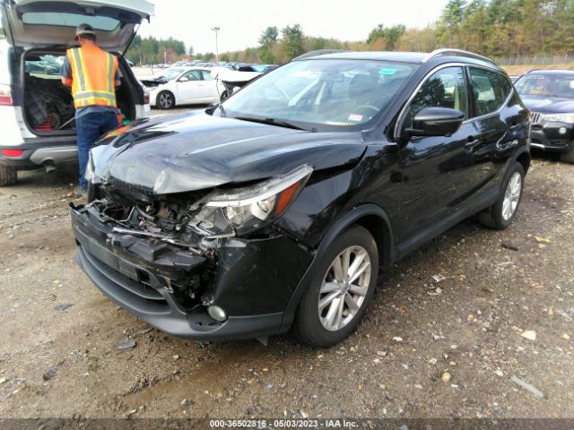 JN1BJ1CR3JW284795 Nissan Rogue Sport Sv