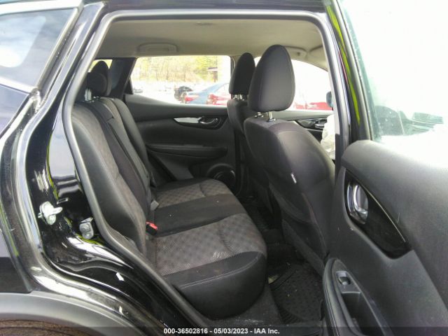 JN1BJ1CR3JW284795 Nissan Rogue Sport Sv