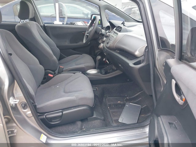 2010 HONDA FIT VIN: JHMGE8H26AC006419
