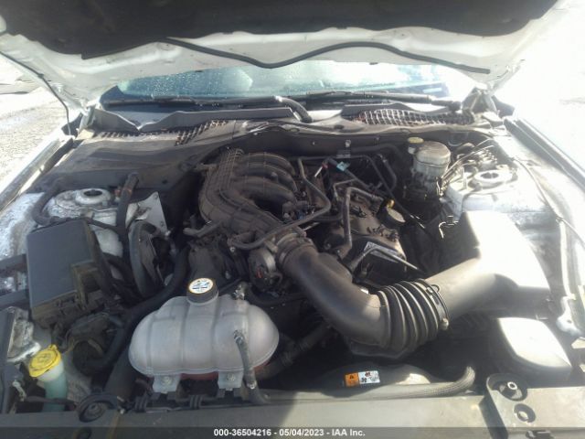 1FA6P8AM7F5395950 Ford Mustang V6