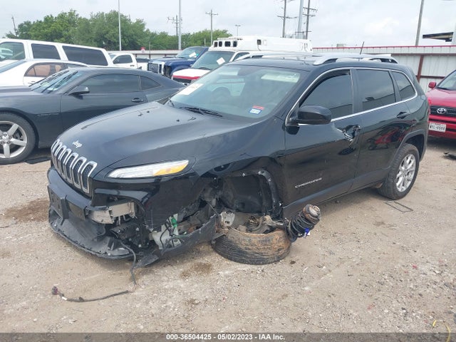 1C4PJLCB3JD539829 Jeep Cherokee Latitude