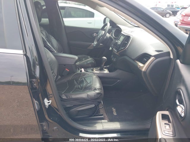 1C4PJLCB3JD539829 Jeep Cherokee Latitude