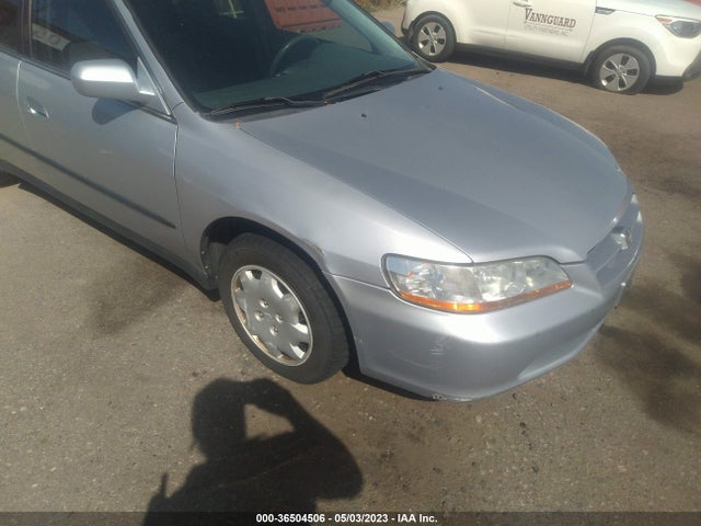 1998 HONDA ACCORD SDN LX VIN: 1HGCG5543WA070131