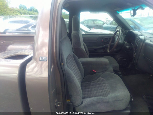 1998 CHEVROLET S-10 LS VIN: 1GCCS1444WK254933