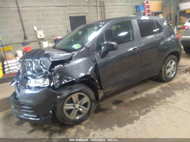 Chevrolet TRAX LS 2020 3GNCJNSB2LL153225 Image 2