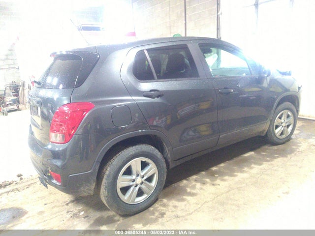 Chevrolet TRAX LS 2020 3GNCJNSB2LL153225 Image 4