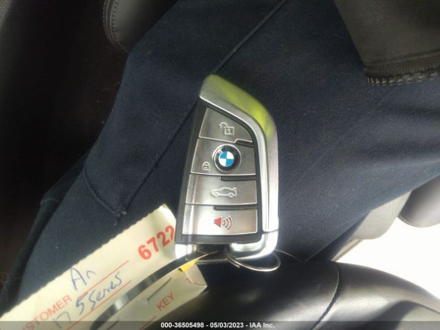 WBAJE7C35HG889981 BMW 5 Series 540i Xdrive