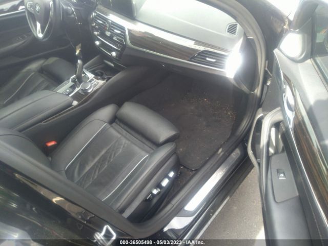WBAJE7C35HG889981 BMW 5 Series 540i Xdrive