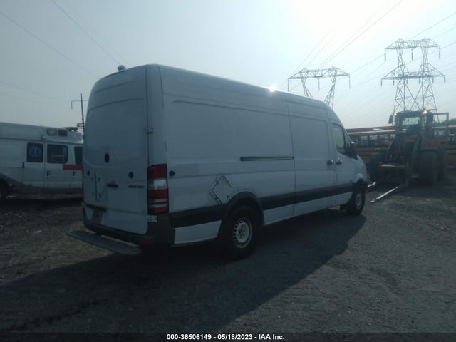 2012 MERCEDES-BENZ SPRINTER CARGO VANS EXT VIN: WD3PE8CB6C5712378