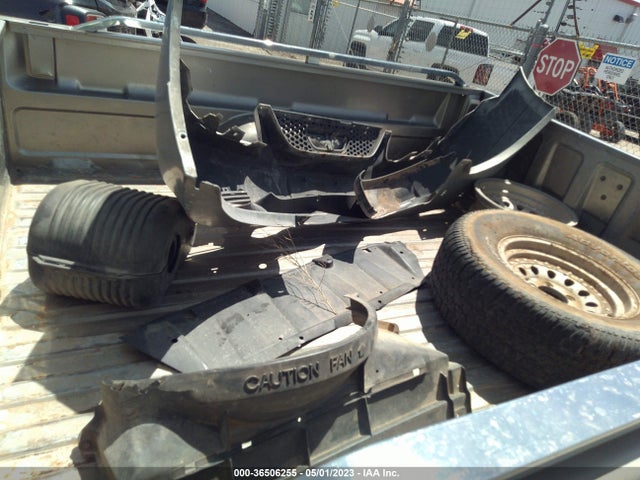 1998 GMC SIERRA 1500 VIN: 2GTEC19M8W1561455