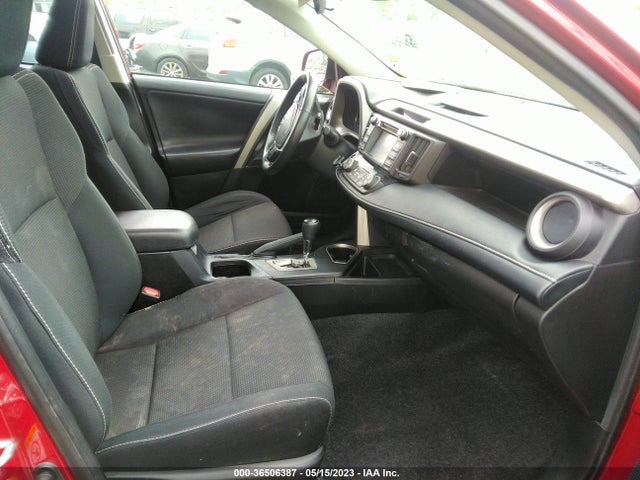 2018 TOYOTA RAV4 XLE VIN: 2T3WFREV1JW463862