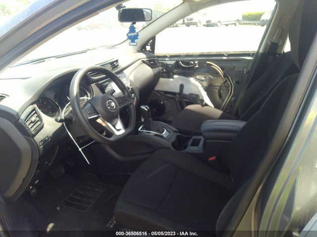 2018 Nissan Rogue, VIN: JN1BJ1CR9JW265779