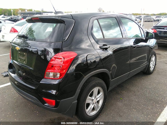 Chevrolet TRAX LS 2020 3GNCJKSB2LL117274 Image 4