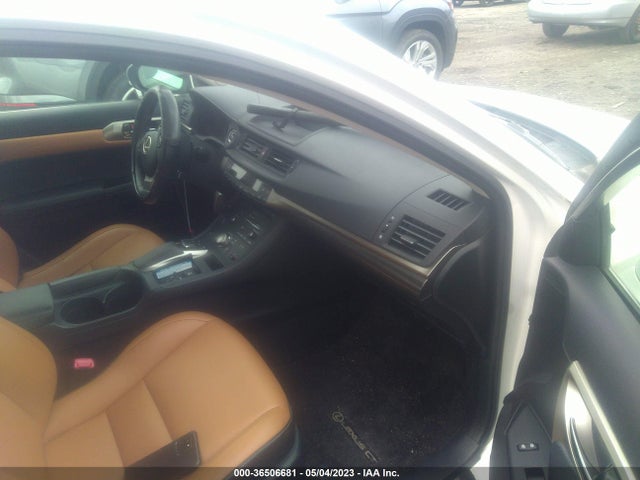 JTHKD5BH4F2226390 Lexus Ct 200h Hybrid