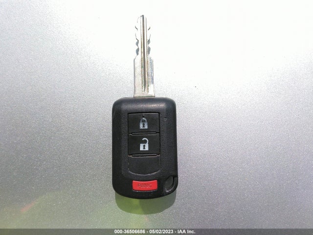 JA4AZ3A34KZ017929 Mitsubishi Outlander Es/se/sel/le