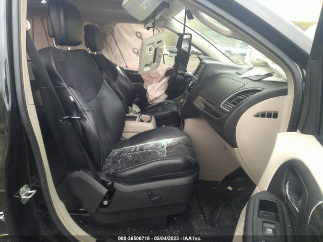2C4RC1GG9ER183161 Chrysler Town & Country Limited