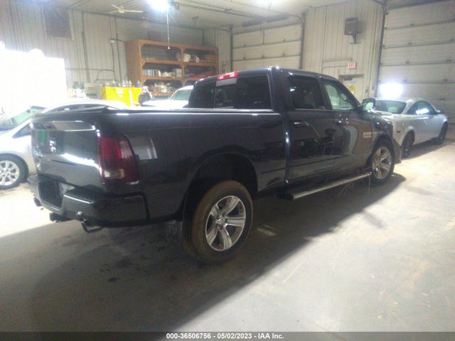 1C6RR7UT6FS557123 RAM 1500 Sport