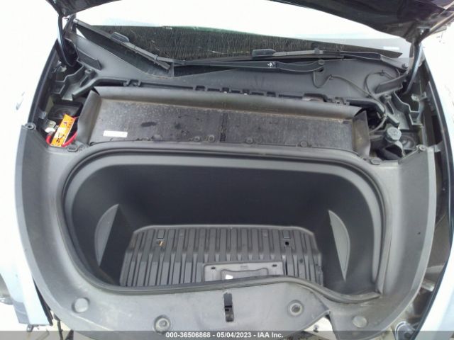 7SAYGDEF2NF329538 Tesla Model Y Performance