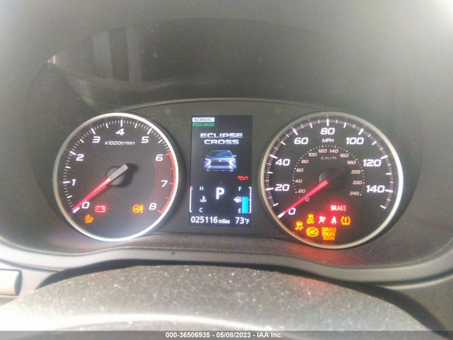JA4ATUAA5NZ034765 Mitsubishi Eclipse Cross Es