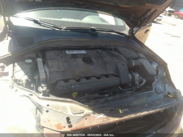 YV4902RHXF2606251 Volvo Xc60 T6 R-design Platinum