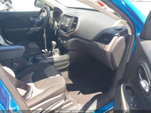 1C4PJMAB2HW665350 Jeep Cherokee Sport