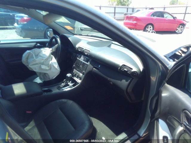 2006 MERCEDES-BENZ C-CLASS SPORT VIN: WDBRF52H86A873728
