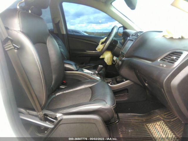3C4PDCGG7JT339625 Dodge Journey Crossroad