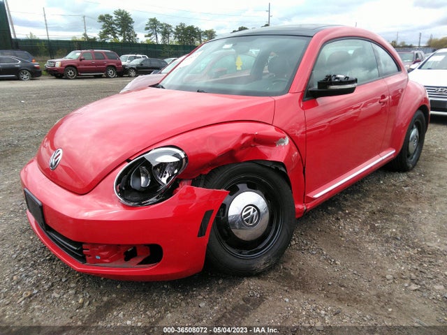 2014 VOLKSWAGEN BEETLE COUPE 2.5L W/SUN VIN: 3VWHP7AT2EM613318