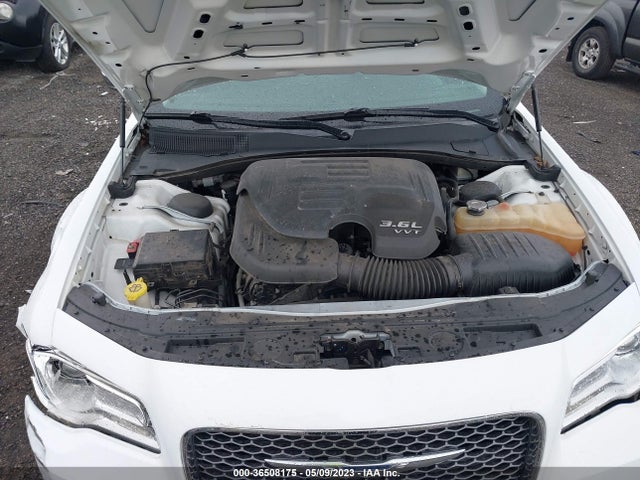 2C3CCAEG3GH219903 Chrysler 300 300c