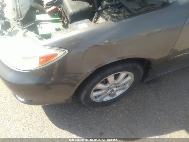 2002 TOYOTA CAMRY XLE VIN: JTDBF30K820020459