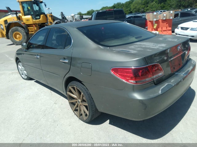 2005 LEXUS ES 330 VIN: JTHBA30G055079991