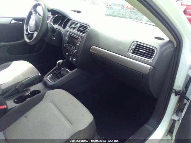 3VW2B7AJ9HM256825 Volkswagen Jetta 1.4t S