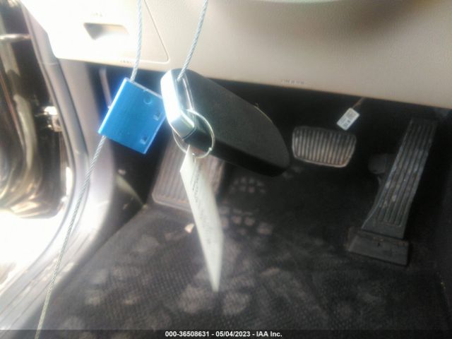 KNDNE5H38P6201865 KIA Carnival Sx