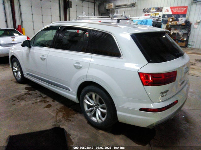 WA1LAAF72HD039353 Audi Q7 Premium Plus