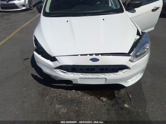 2015 FORD FOCUS S VIN: 1FADP3E2XFL303972