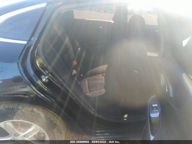 Chevrolet Malibu 1fl 2019 1G1ZC5ST1KF180147 Image 8