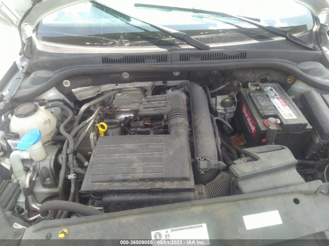 3VW2B7AJXJM260100 Volkswagen Jetta 1.4t S