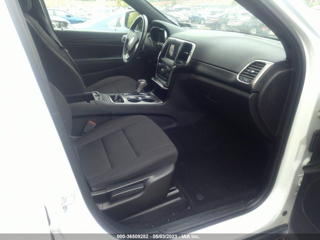 1C4RJFAG2KC855111 Jeep Grand Cherokee Laredo E