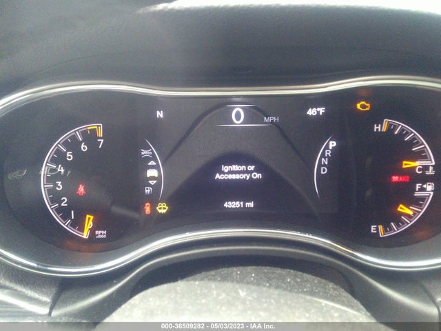 1C4RJFAG2KC855111 Jeep Grand Cherokee Laredo E