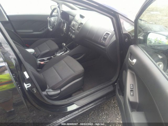 KNAFK5A88J5773855 KIA Forte5 Lx
