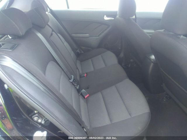 KNAFK5A88J5773855 KIA Forte5 Lx