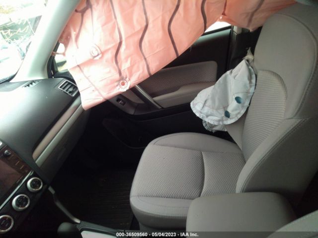 JF2SJAGC6JH604104 Subaru Forester Premium