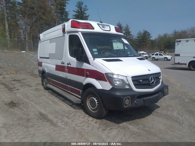 2015 WD3PE7CC5F5976280 main image