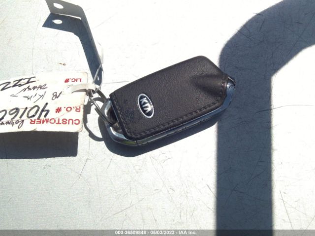 KNAE25LA9J6014914 KIA Stinger Premium